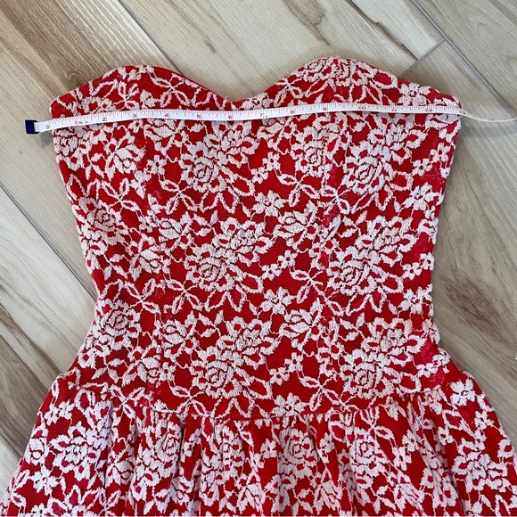 aina be Red & White Strapless Sweat Heart Dress With Floral Lace Details Size S - Picture 11 of 14